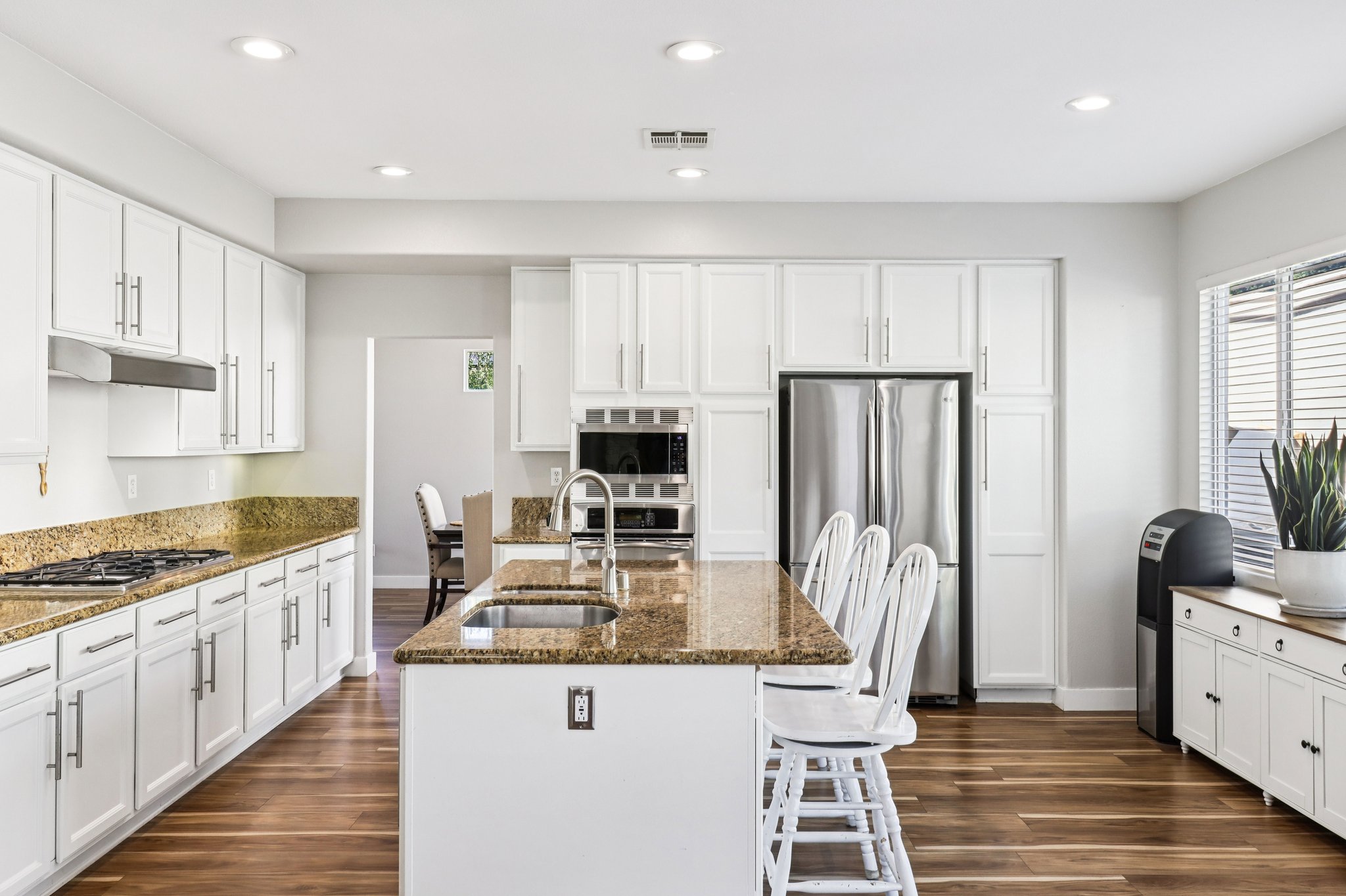 Avenida Valera-S2410-022.jpg