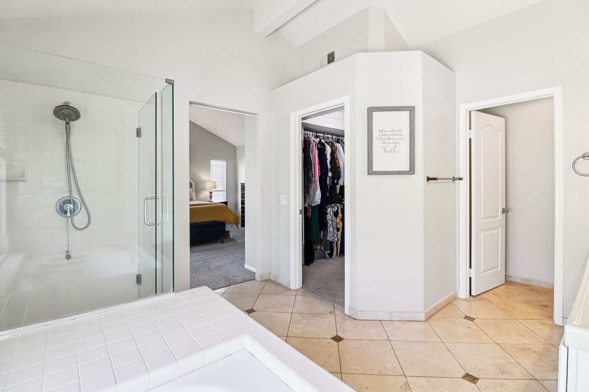 Avenida Valera-S2410-064.jpg