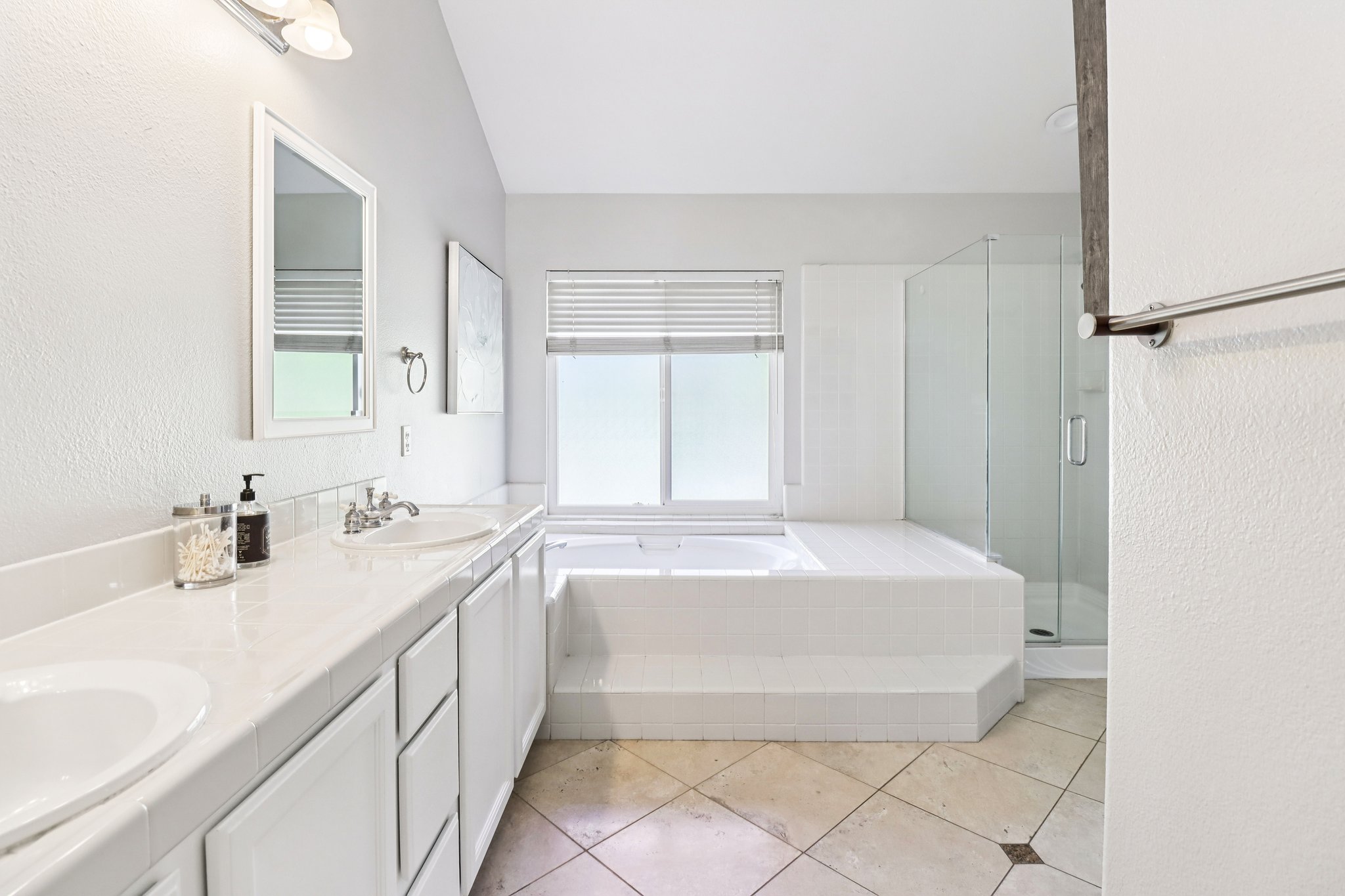 Avenida Valera-S2410-065.jpg