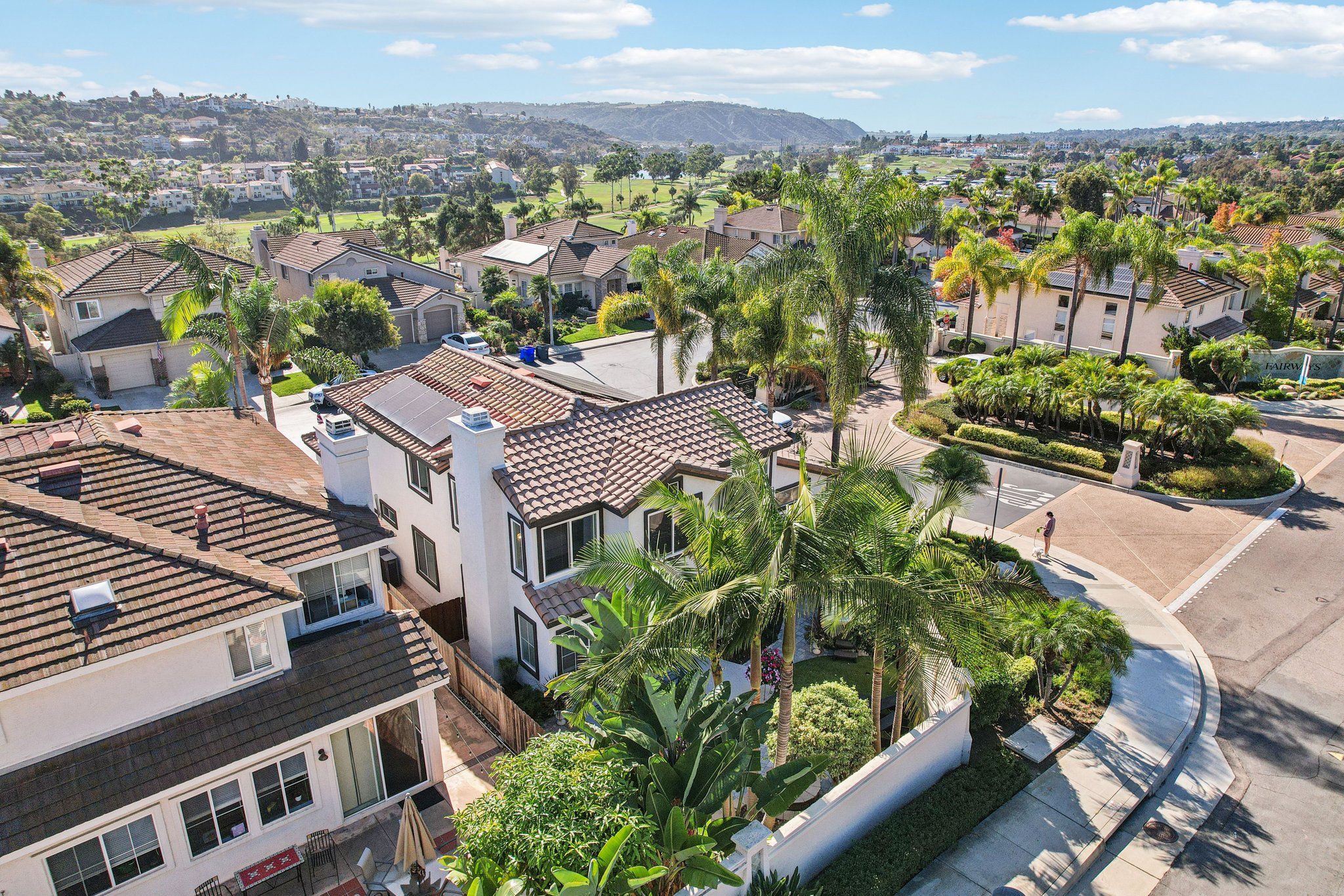 Avenida Valera-S2410-081.jpg