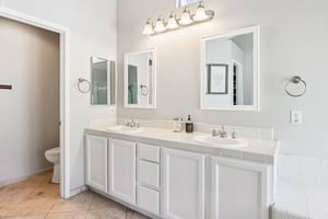 Avenida Valera-S2410-063.jpg