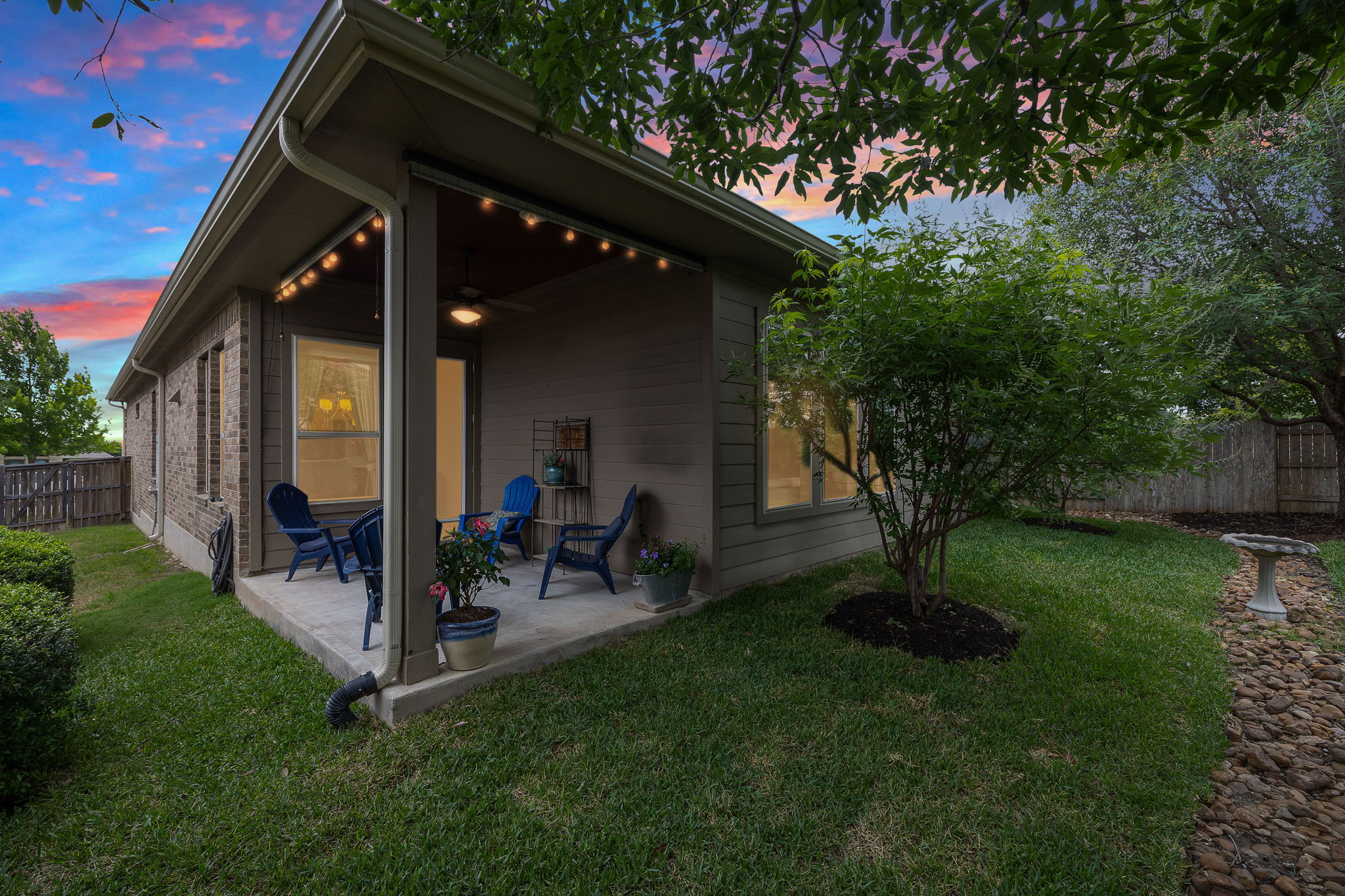  Photo 31