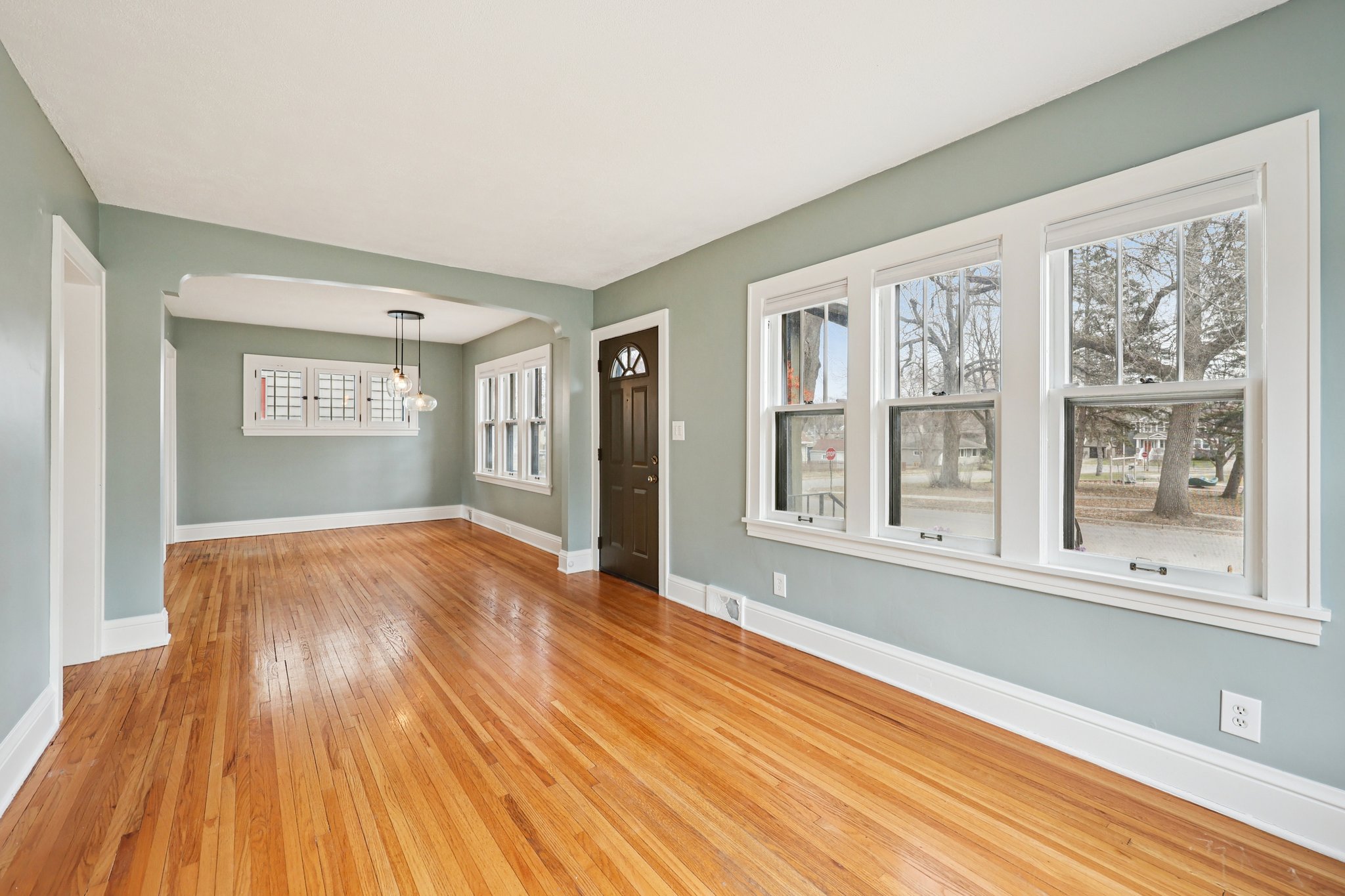 Webster Ave S-S0204-008.jpg