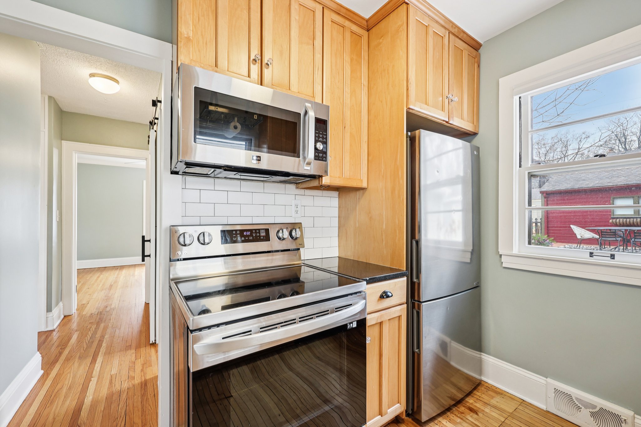 Webster Ave S-S0204-011.jpg