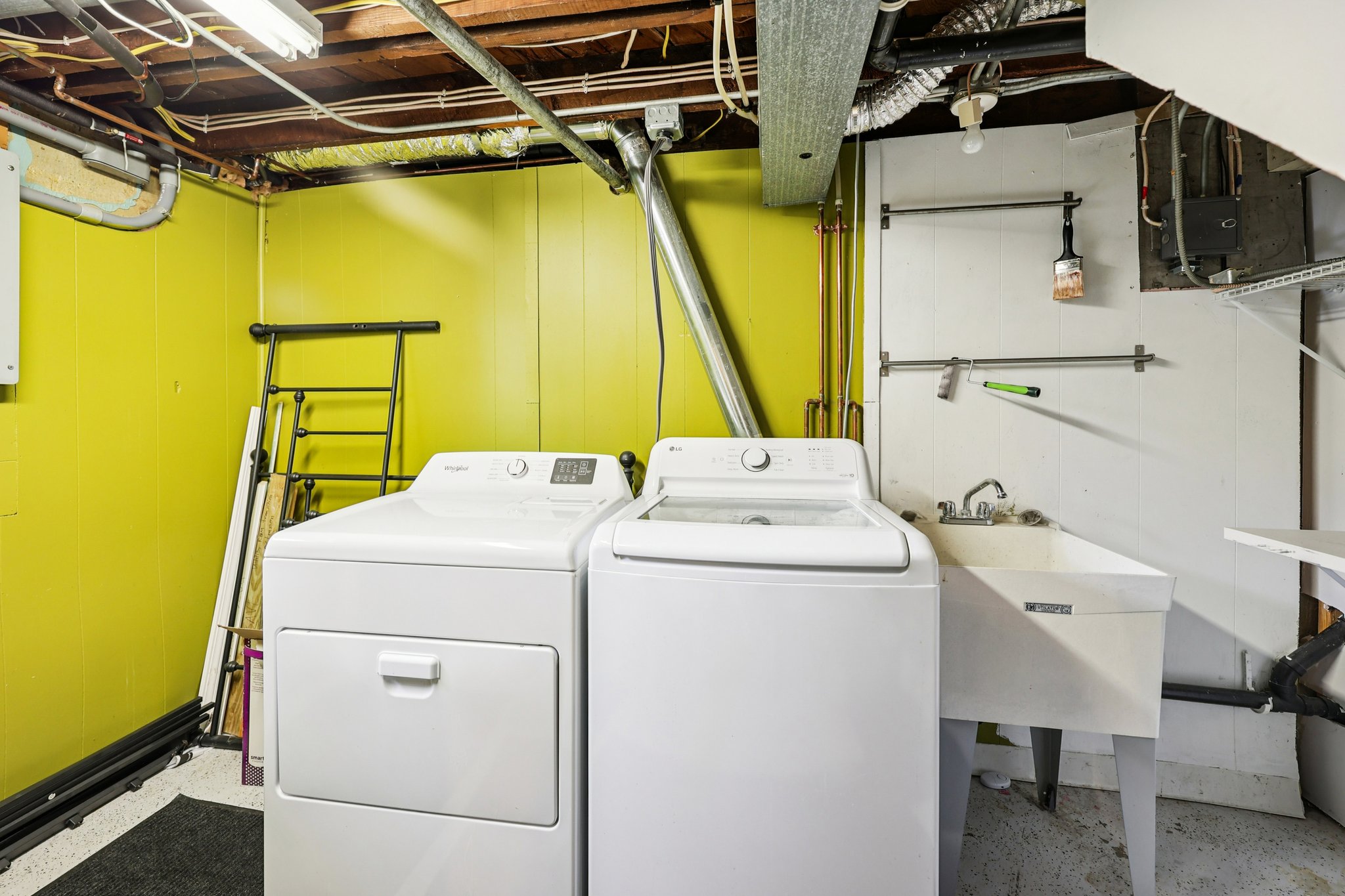 Webster Ave S-S0204-034.jpg