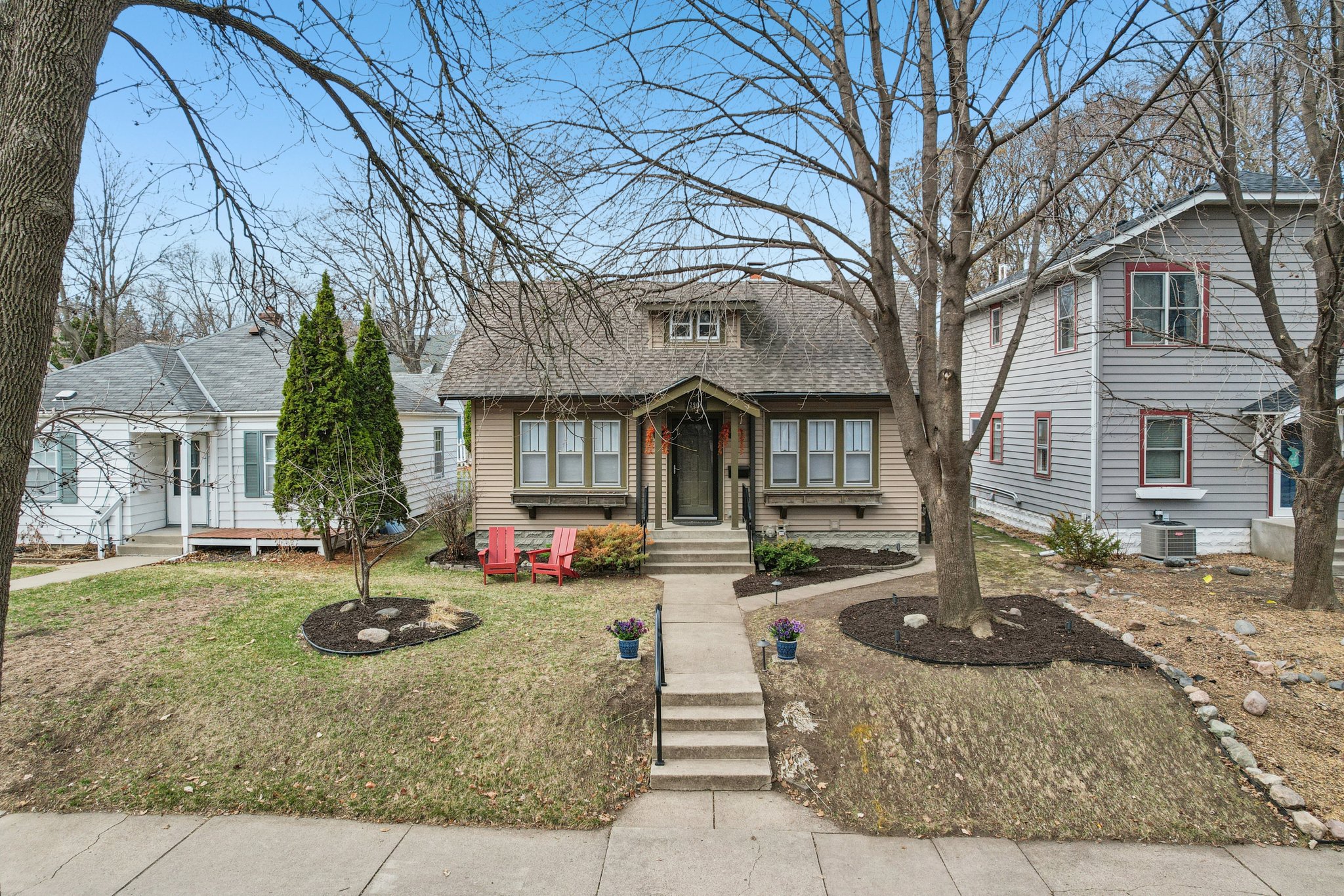 Webster Ave S-S0204-055.jpg