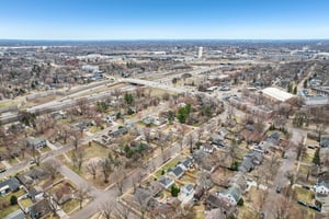 Webster Ave S-S0204-047.jpg