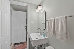  Photo 35