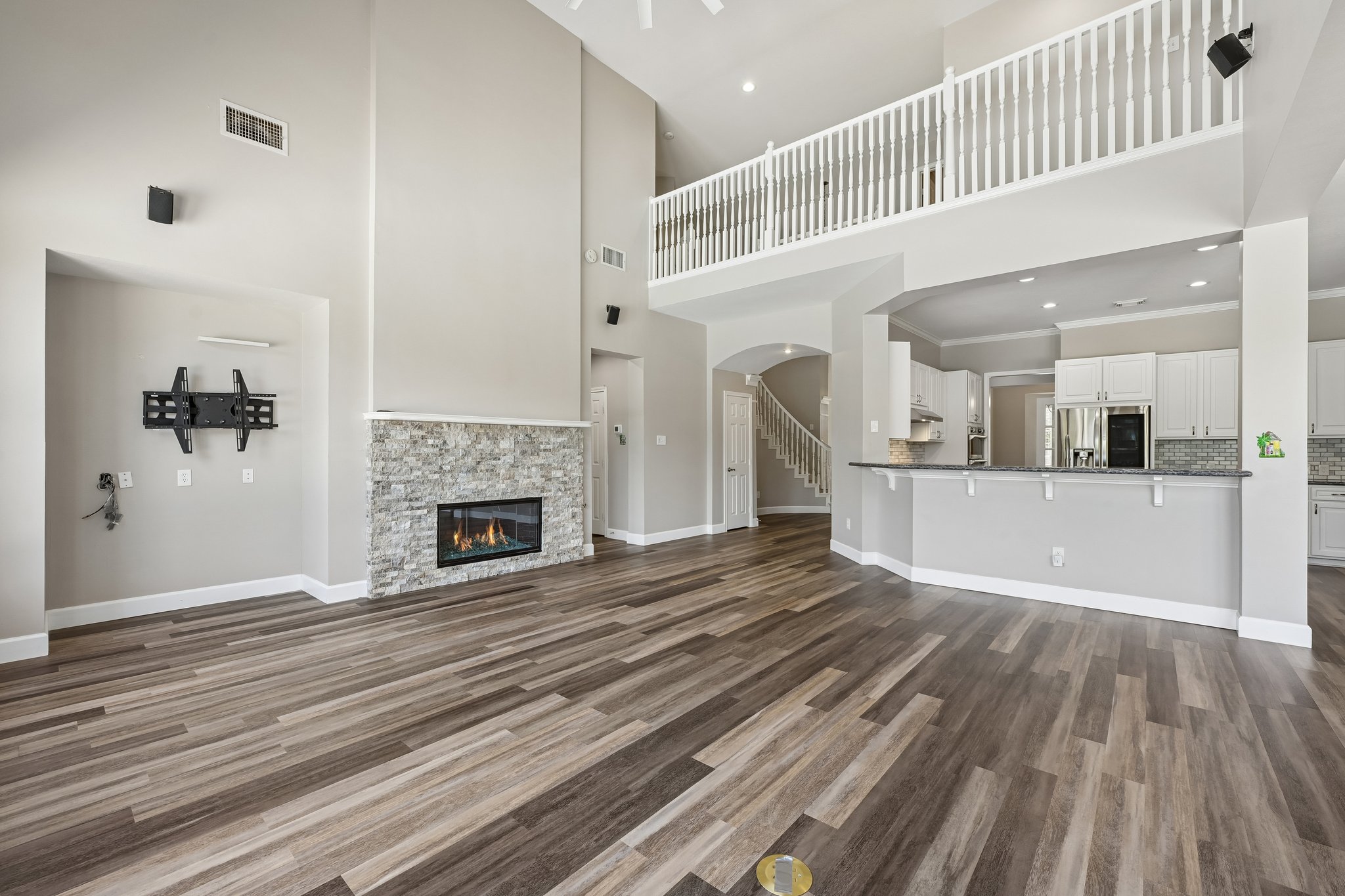 Harvest Hill Dr-S2107-017.jpg