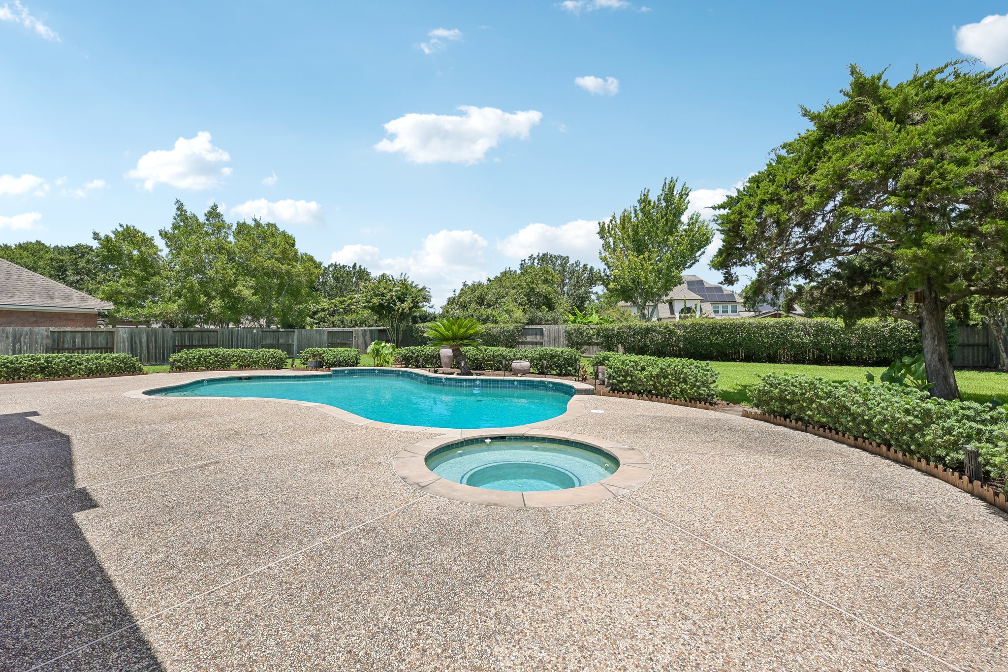 Harvest Hill Dr-S2107-046.jpg