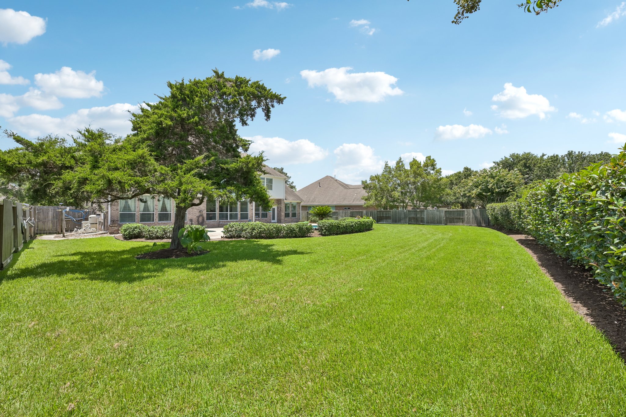 Harvest Hill Dr-S2107-047.jpg