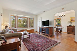 05 - Living Room
