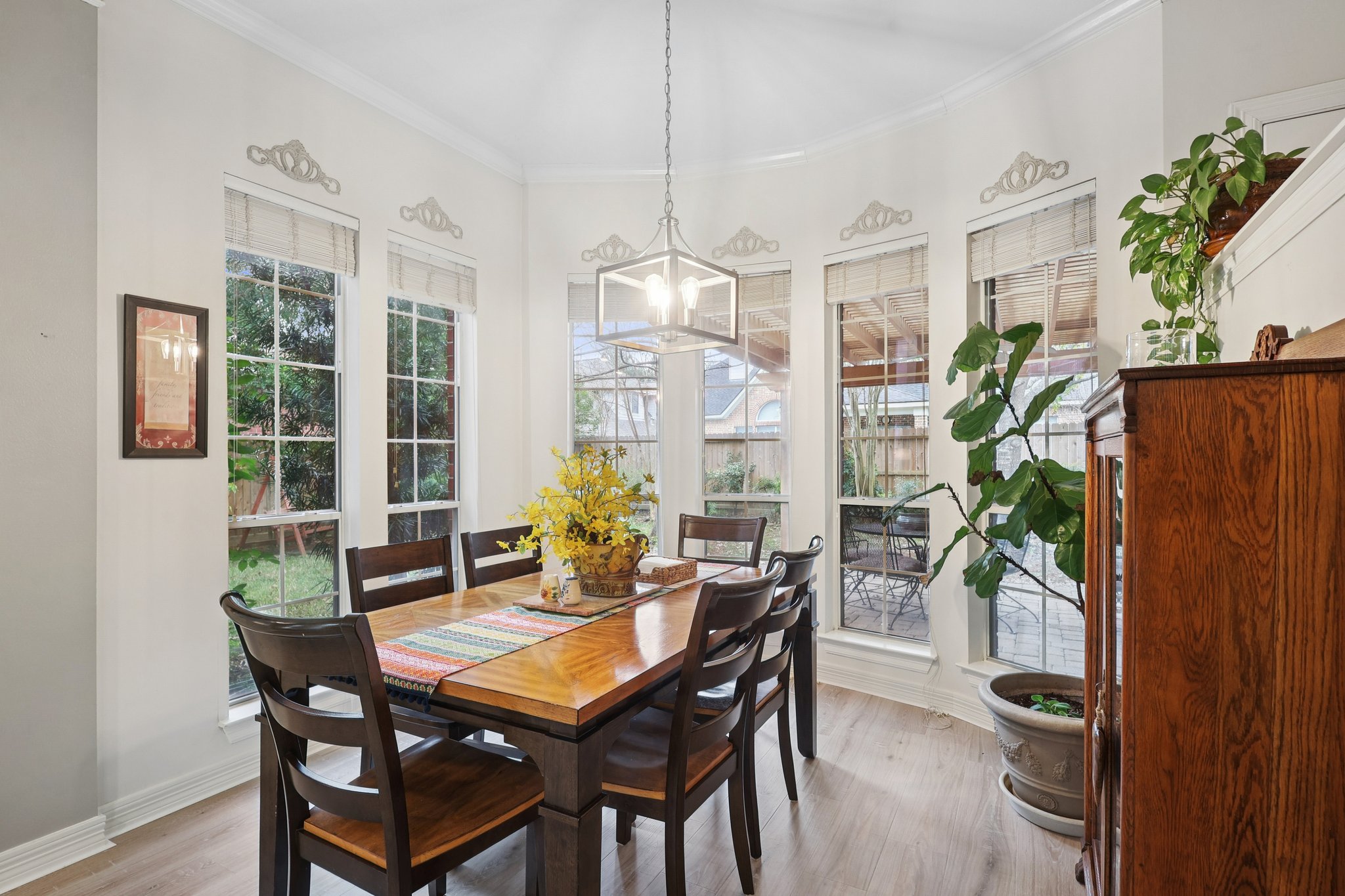 Amy Shores Ct-S2101-012.jpg