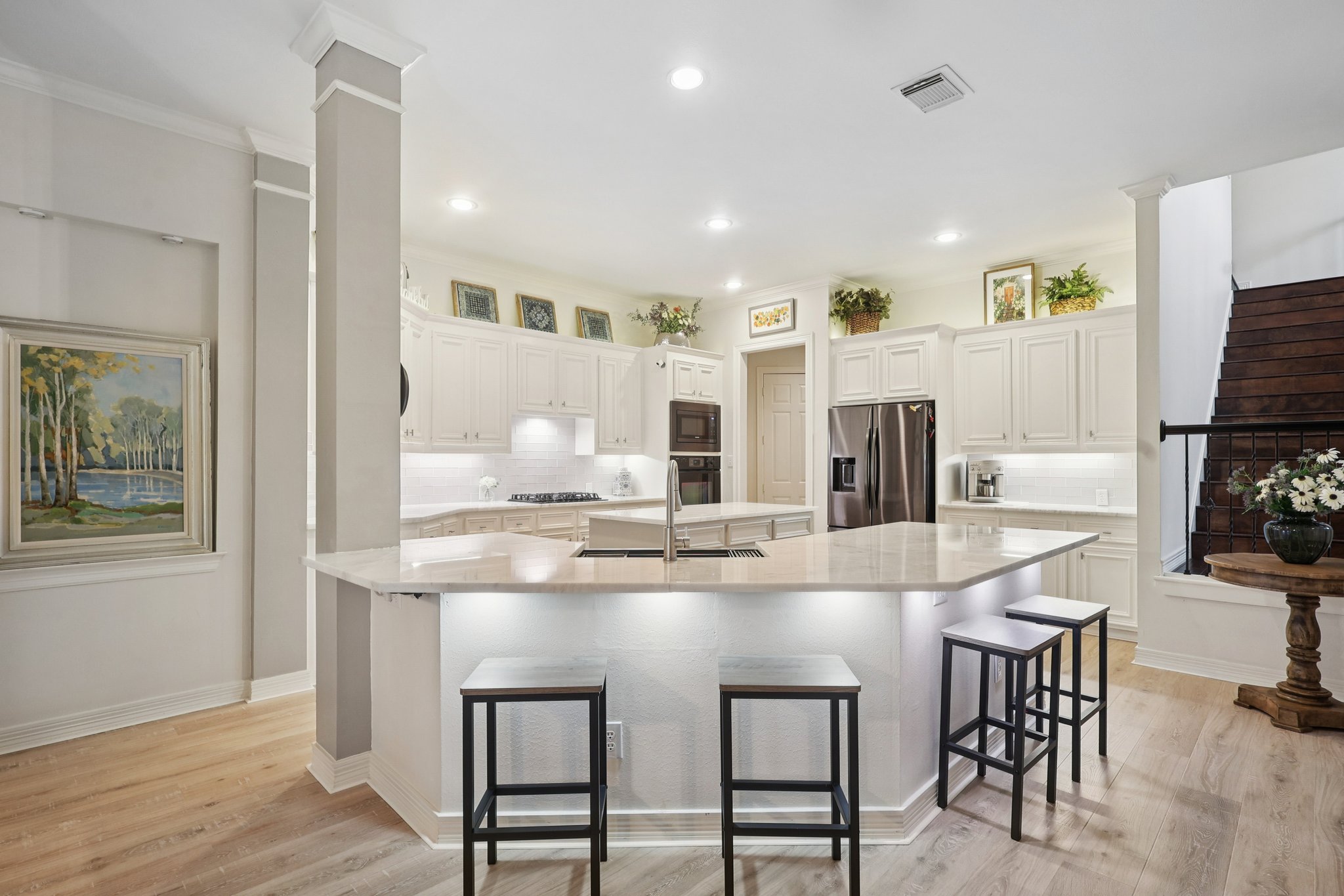 Amy Shores Ct-S2101-014.jpg