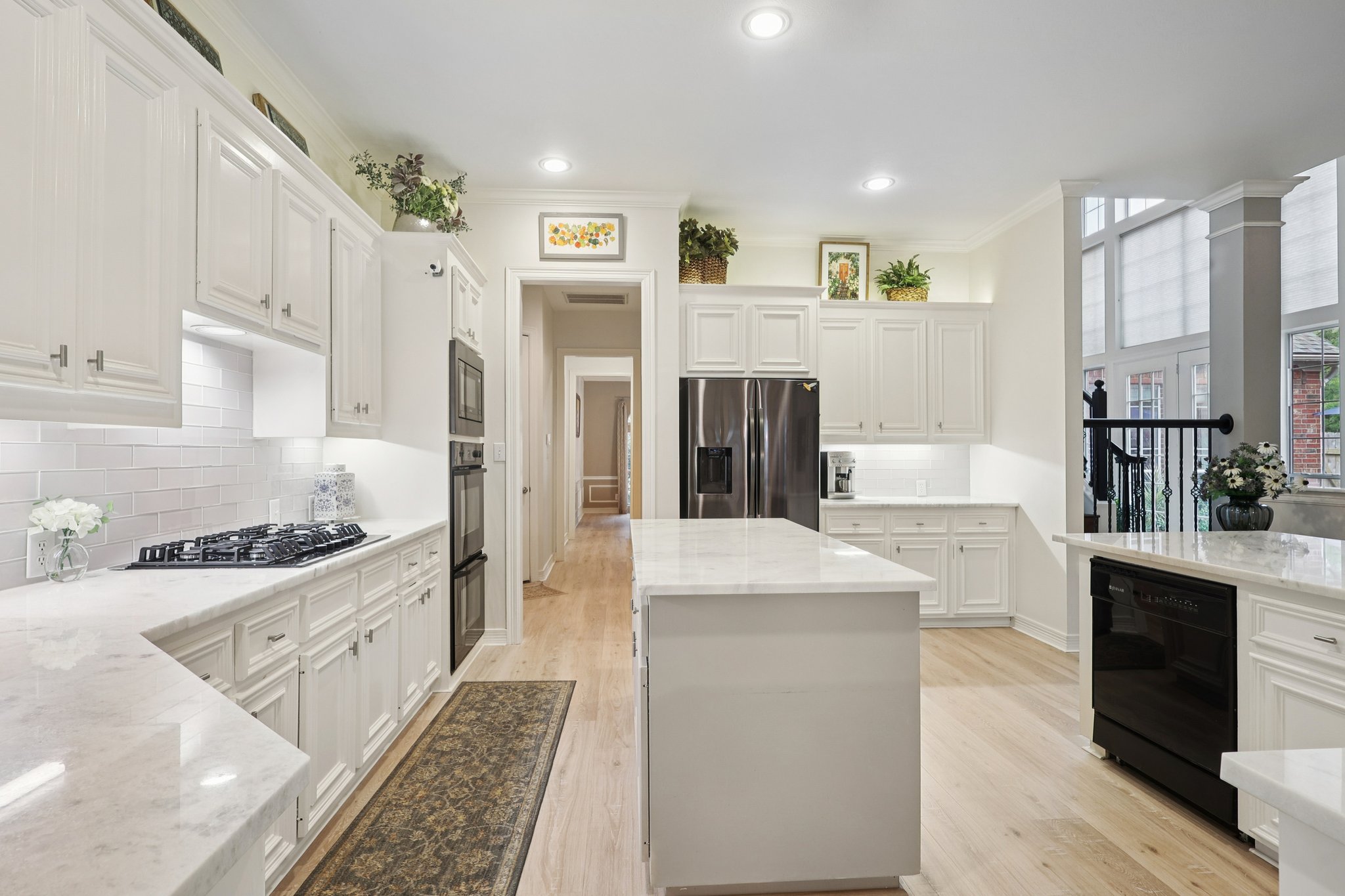 Amy Shores Ct-S2101-015.jpg