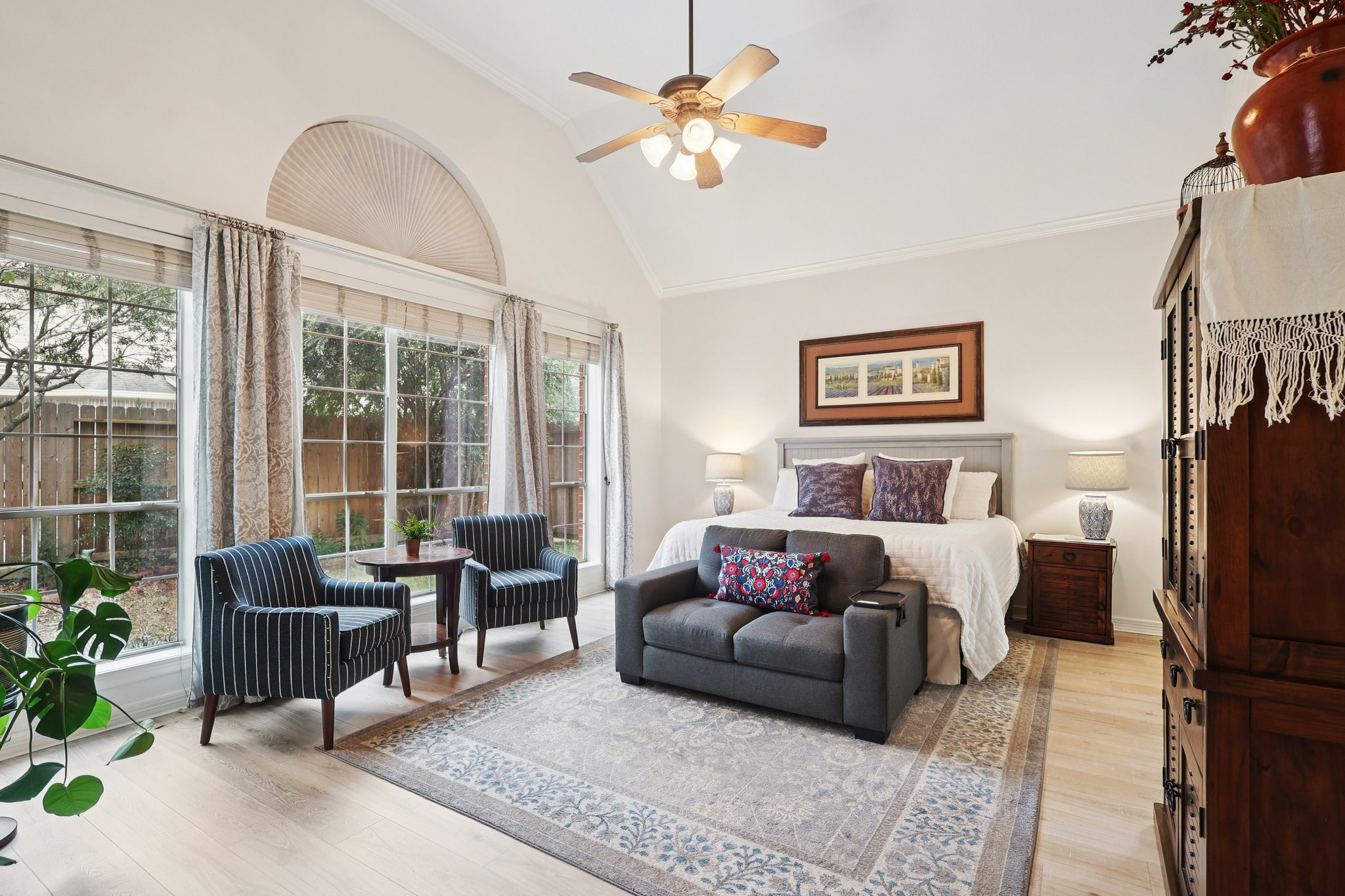 Amy Shores Ct-S2101-027.jpg