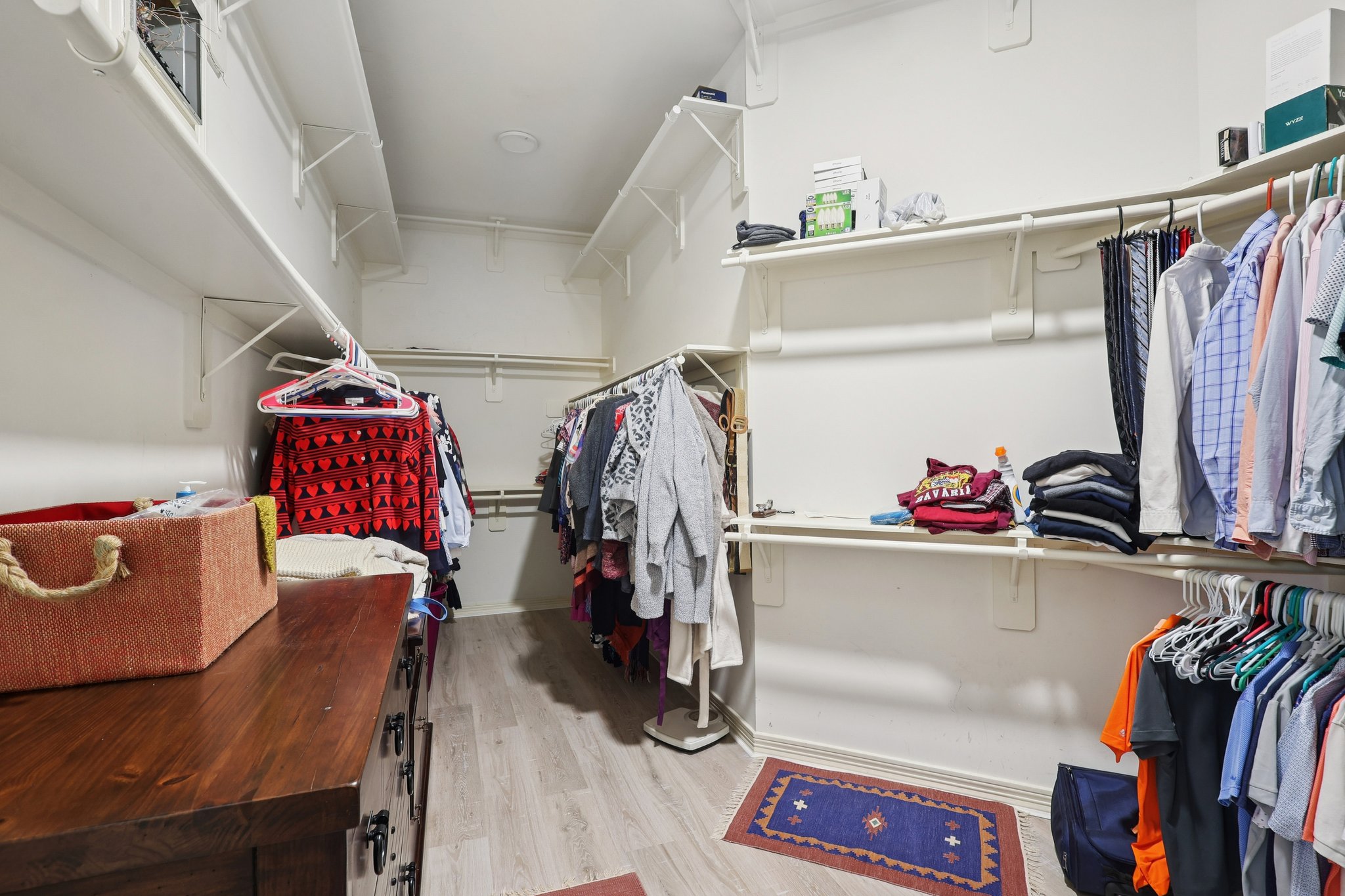 Amy Shores Ct-S2101-033.jpg