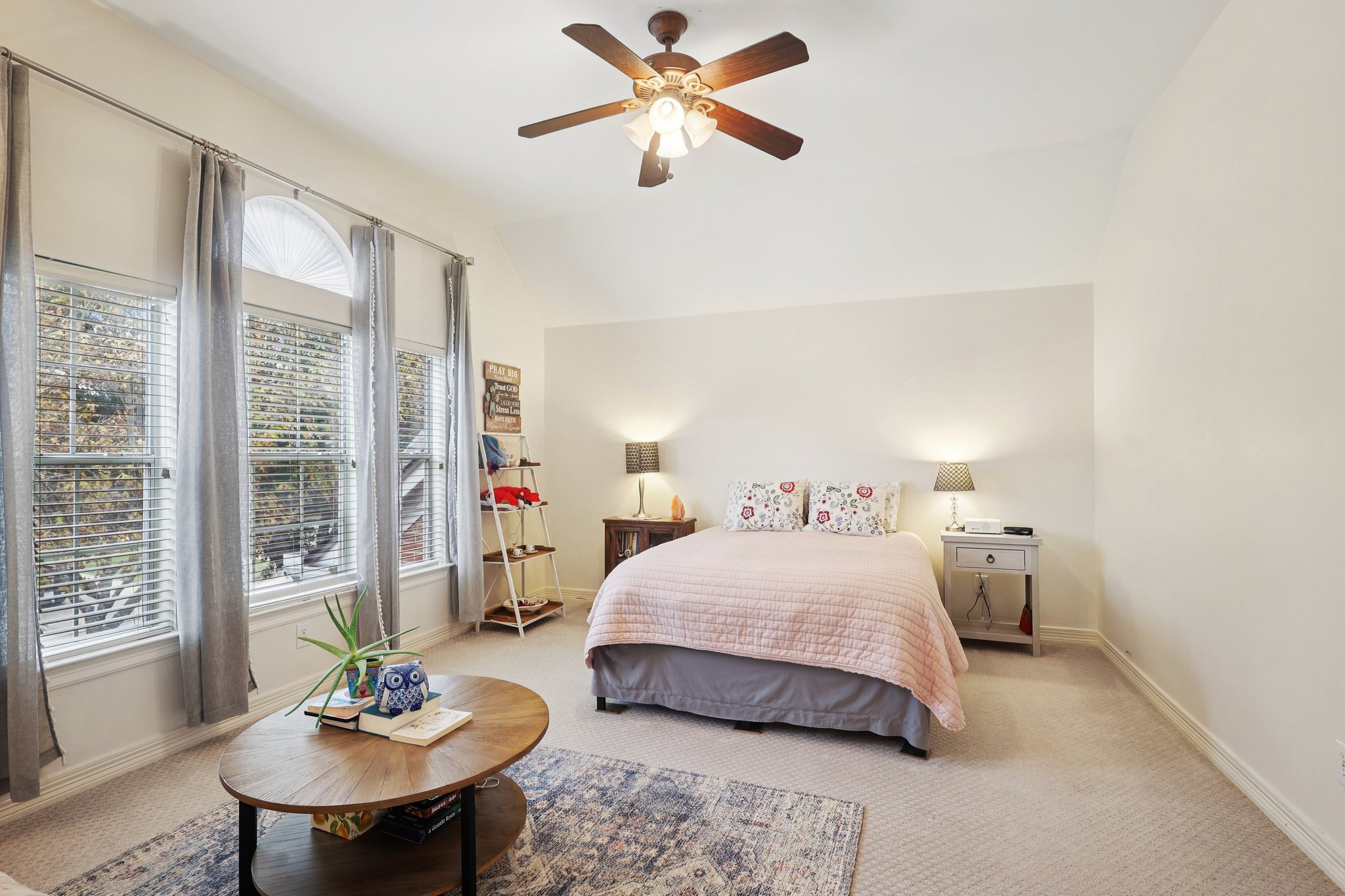 Amy Shores Ct-S2101-047.jpg