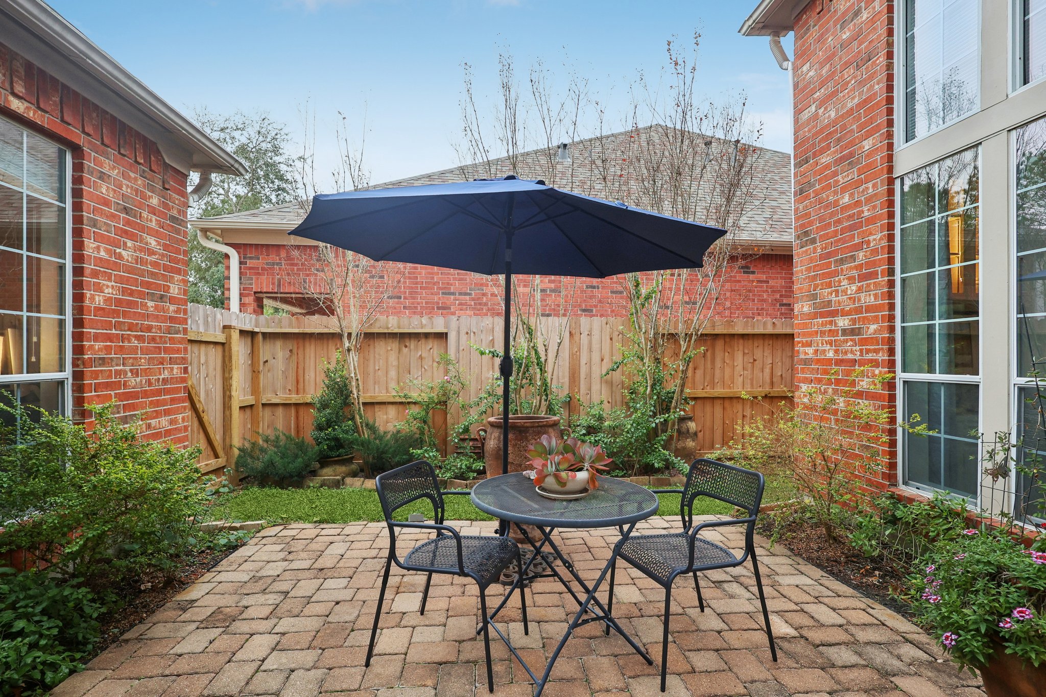 Amy Shores Ct-S2101-054.jpg