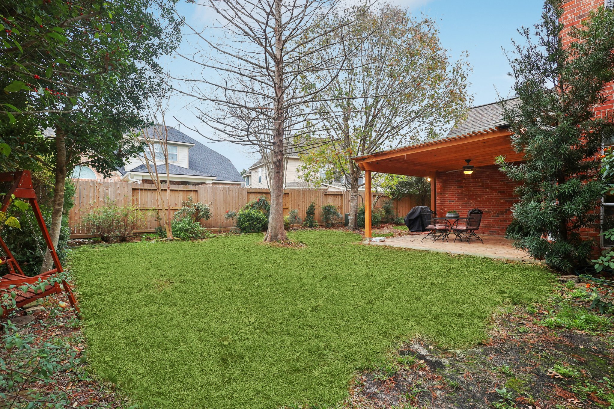 Amy Shores Ct-S2101-060.jpg