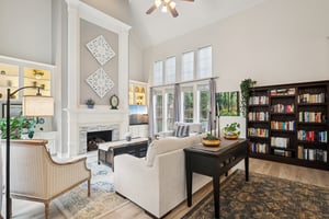 Amy Shores Ct-S2101-004.jpg