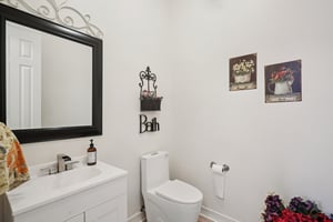 Amy Shores Ct-S2101-024.jpg