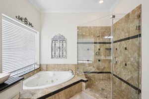 Amy Shores Ct-S2101-032.jpg