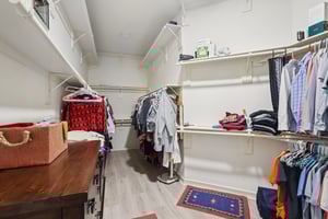 Amy Shores Ct-S2101-033.jpg