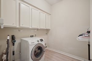 Amy Shores Ct-S2101-034.jpg