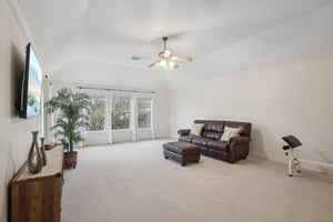 Amy Shores Ct-S2101-038.jpg