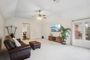 Amy Shores Ct-S2101-039.jpg