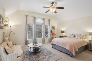 Amy Shores Ct-S2101-046.jpg