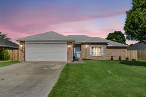 2906 Pagosa St Springdale, AR 72764- No Watermark -01 day to dusk.jpeg