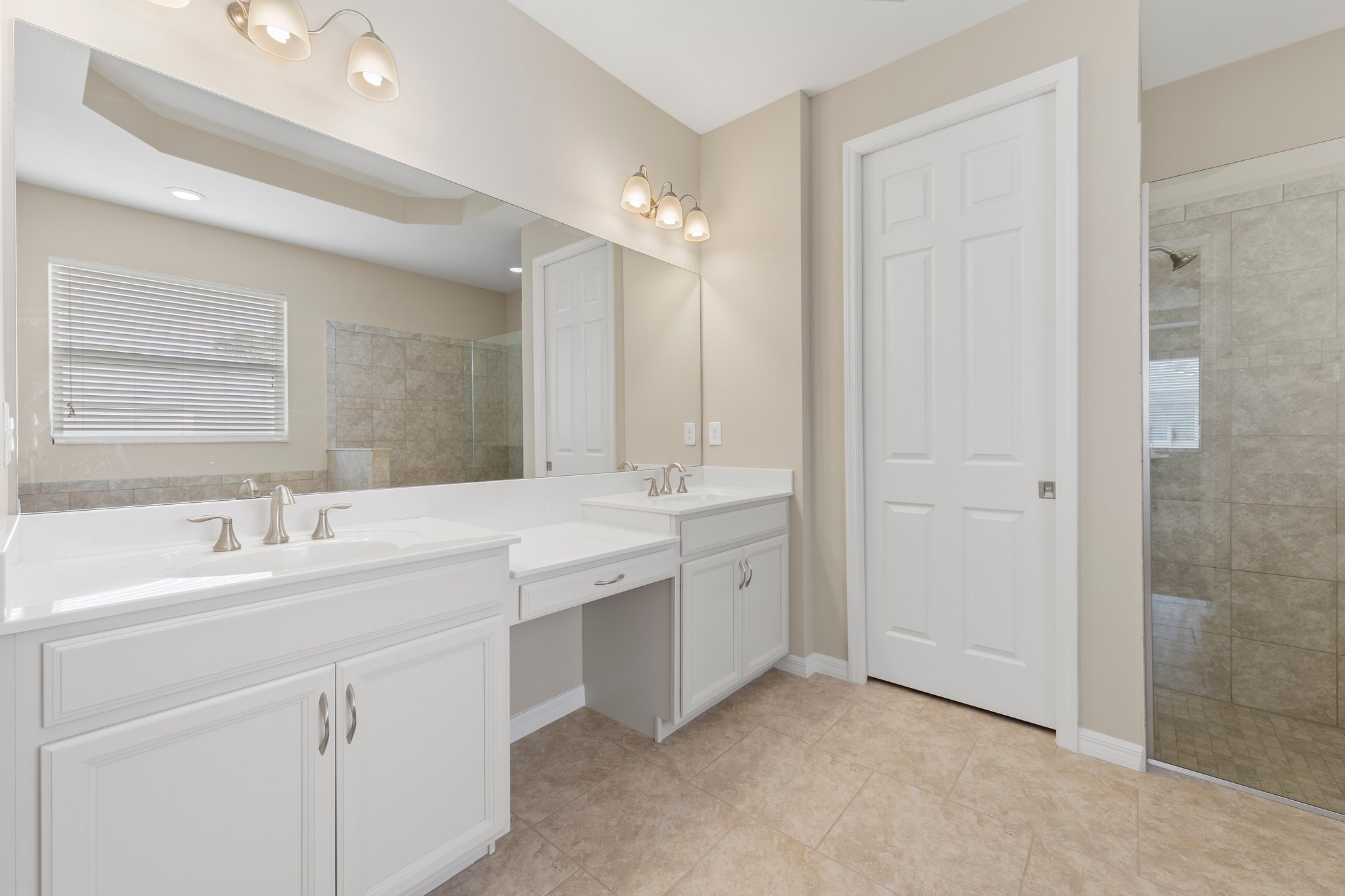 Primary Bathroom 1.jpg