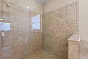 Primary Bathroom 4.jpg