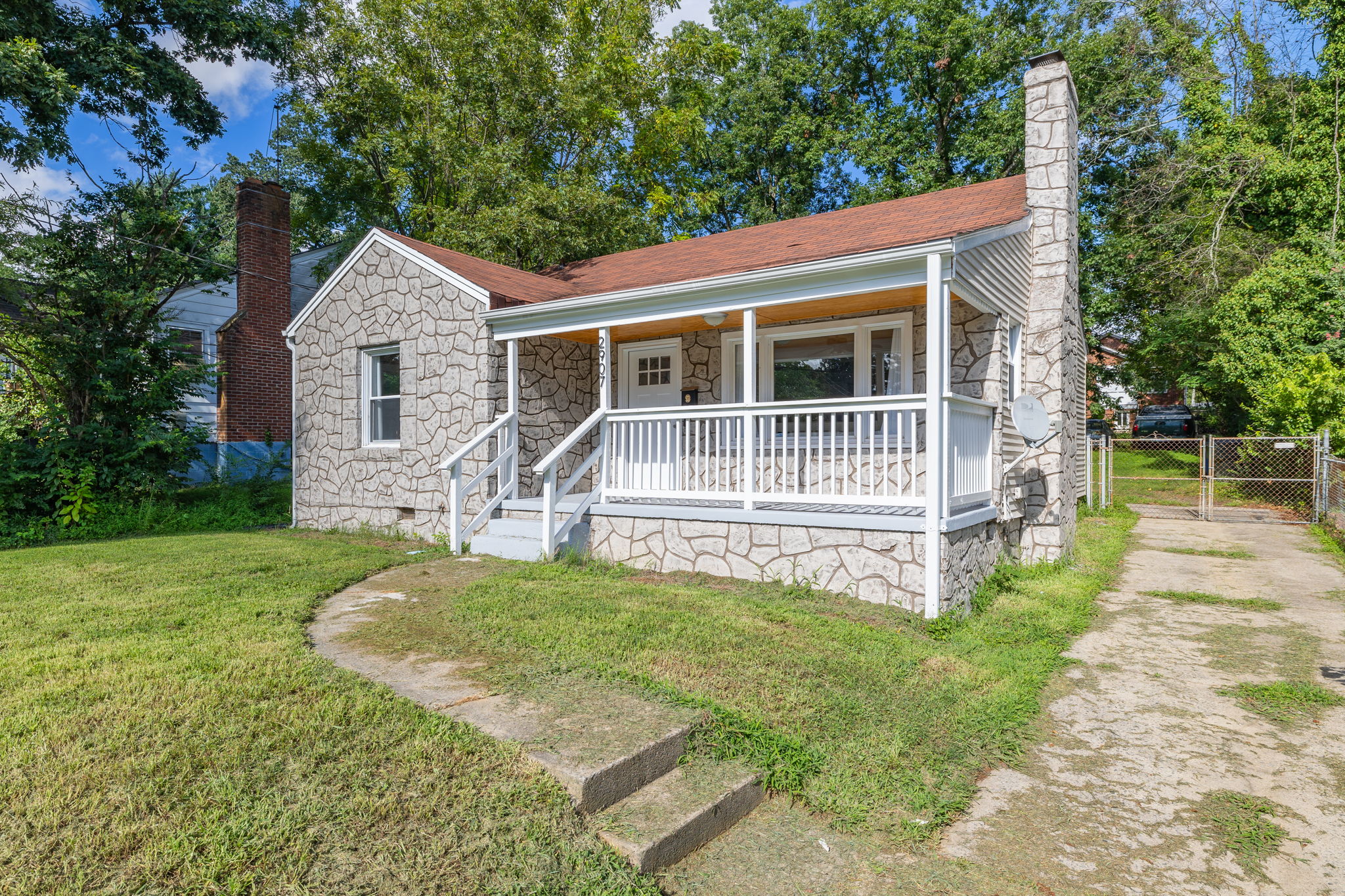 2907 Gilmer Ave NE, WinstonSalem, NC 27105 MM Triad Photography