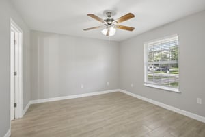 Ida Ln-S1008-014.jpg