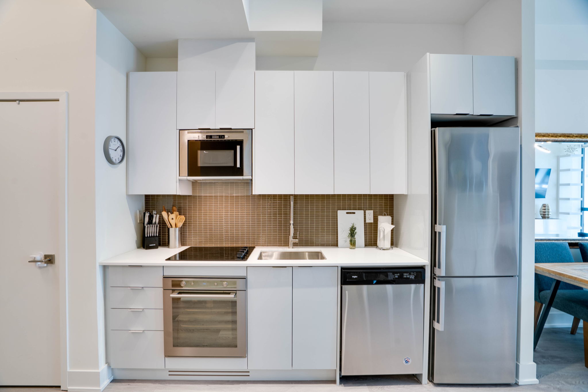 2908 Hwy 7 Unit 206 Vaughan, ON L4K 0K5