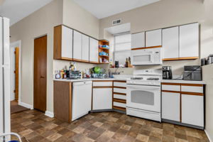 2908 W North Ave - Unit 2_011
