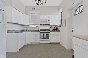 2908 W North Ave - Unit 3_012