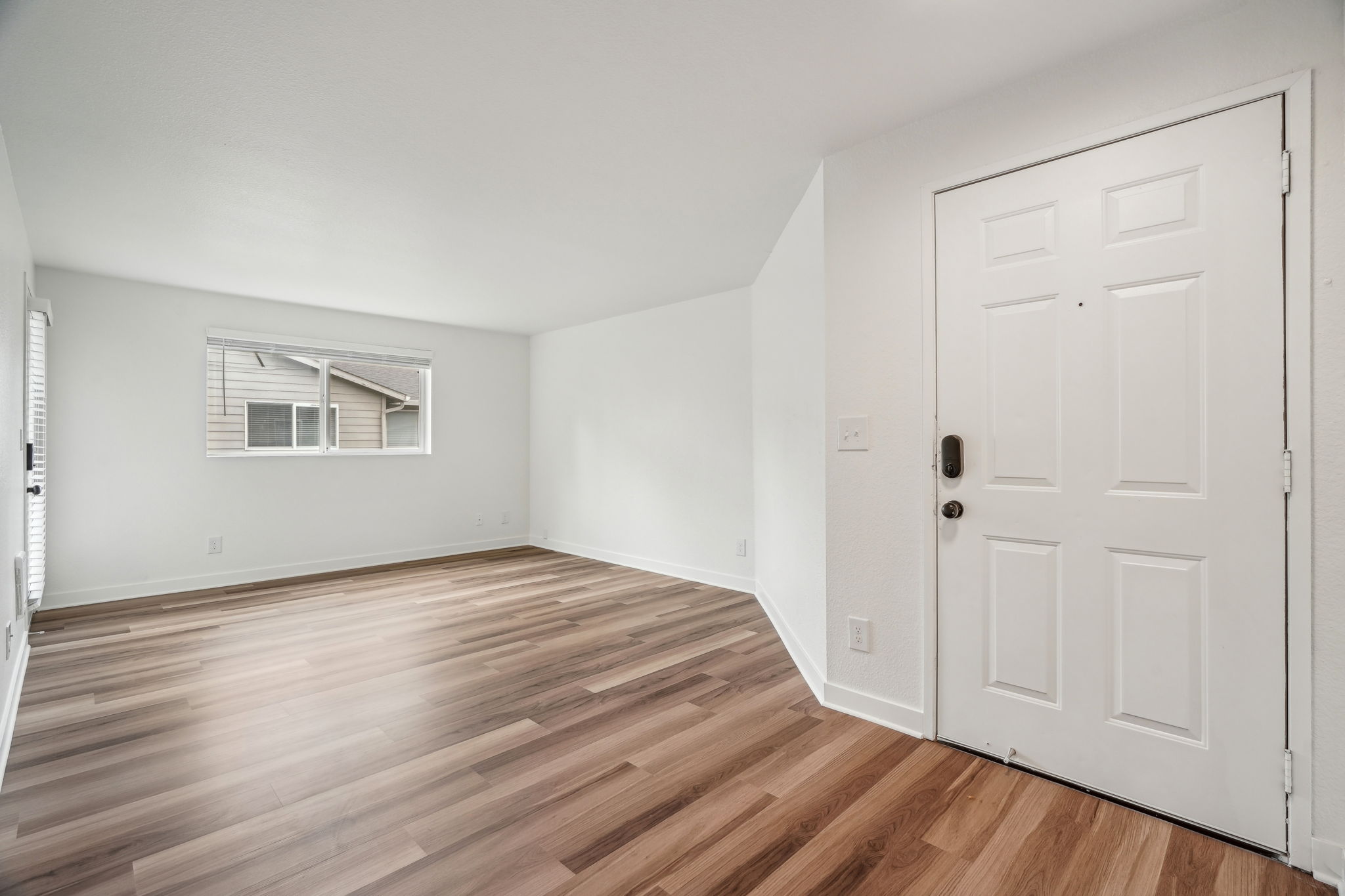 2909 NE 57th Ave-F35-1605-004