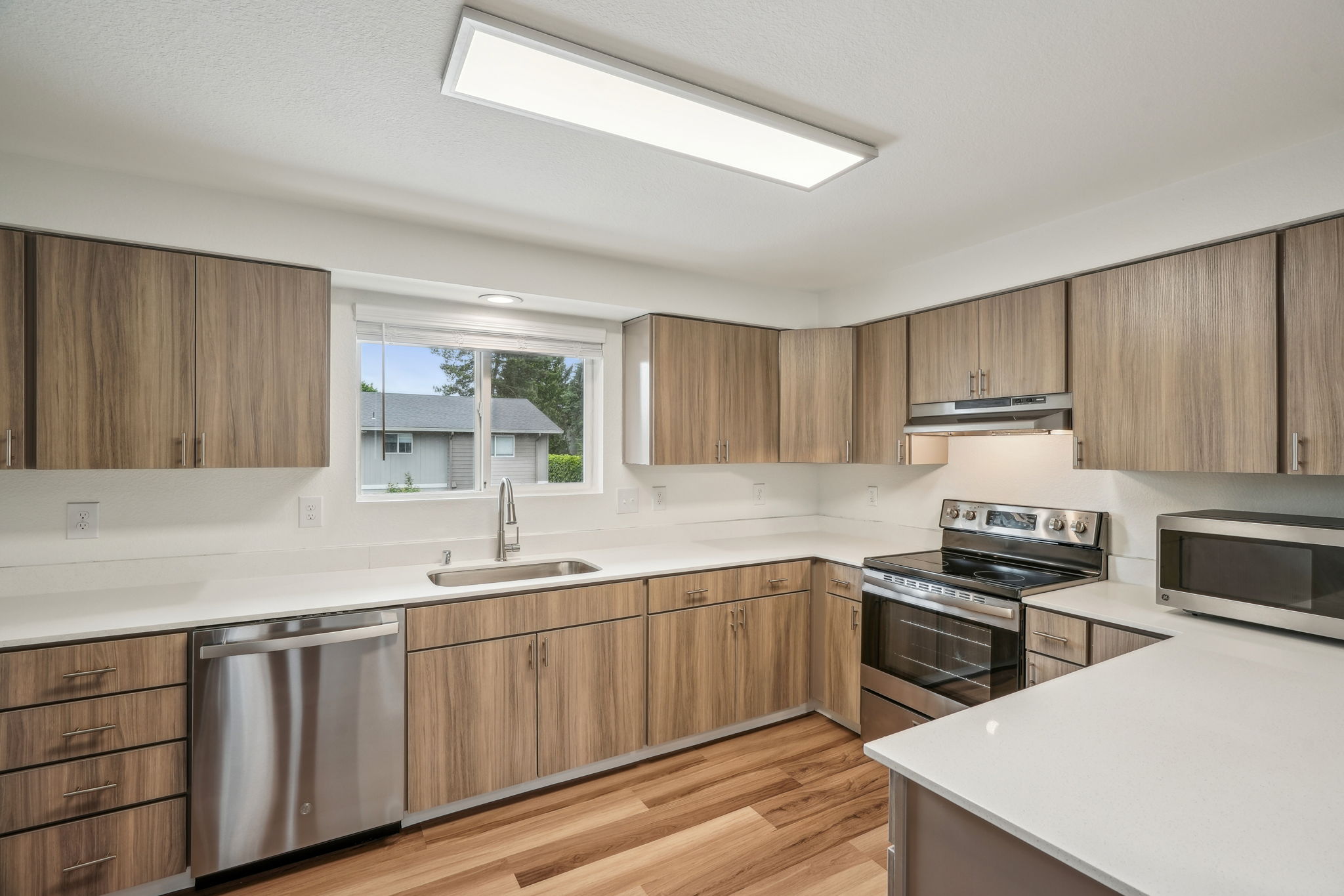 2909 NE 57th Ave-F35-1605-009