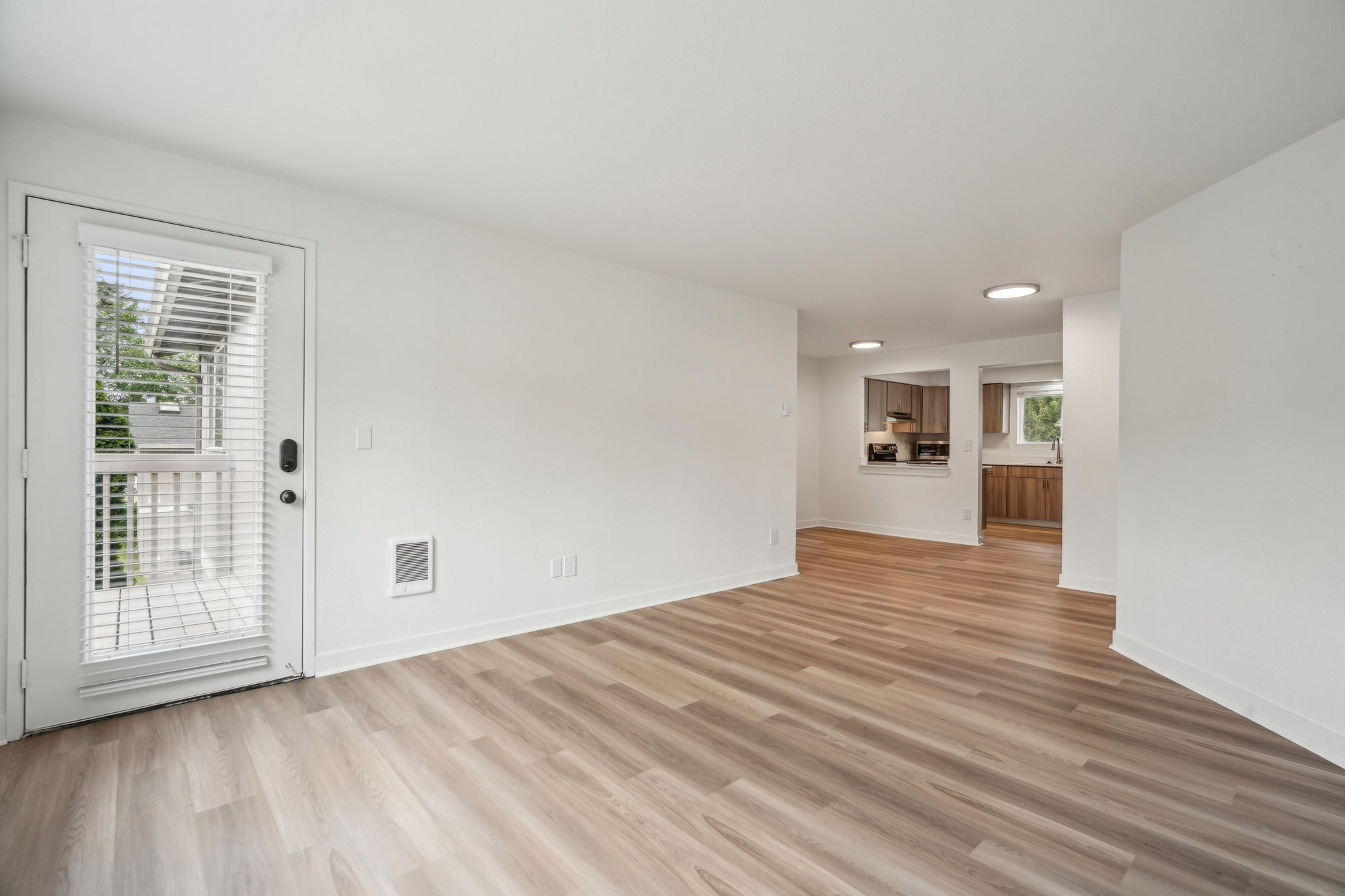 2909 NE 57th Ave-F36-1605-005