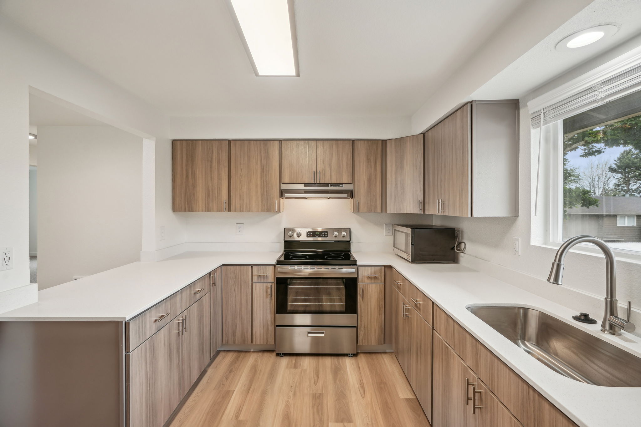 2909 NE 57th Ave-F36-1605-010