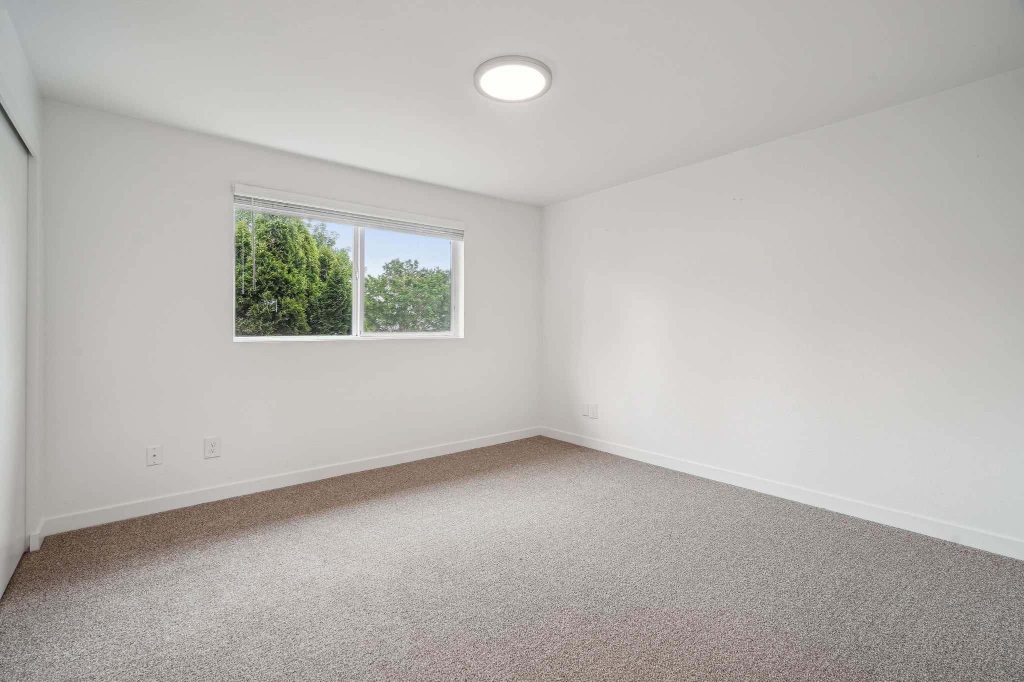 2909 NE 57th Ave-F36-1605-013