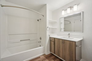 2909 NE 57th Ave-F35-1605-017