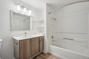 2909 NE 57th Ave-F36-1605-016