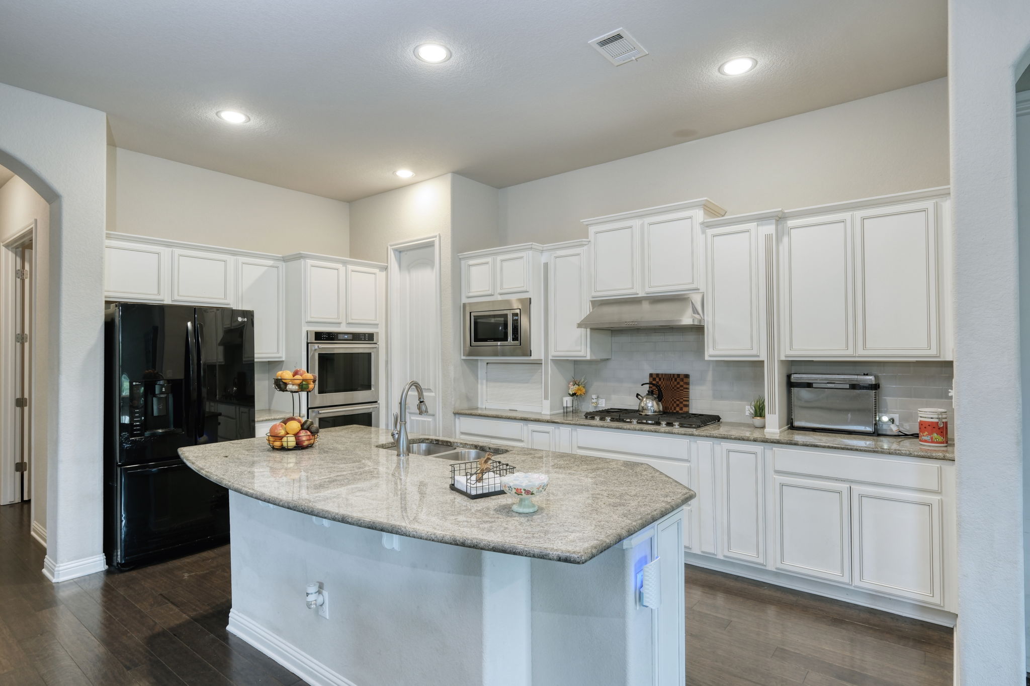 Kitchen/Breakfast Bar