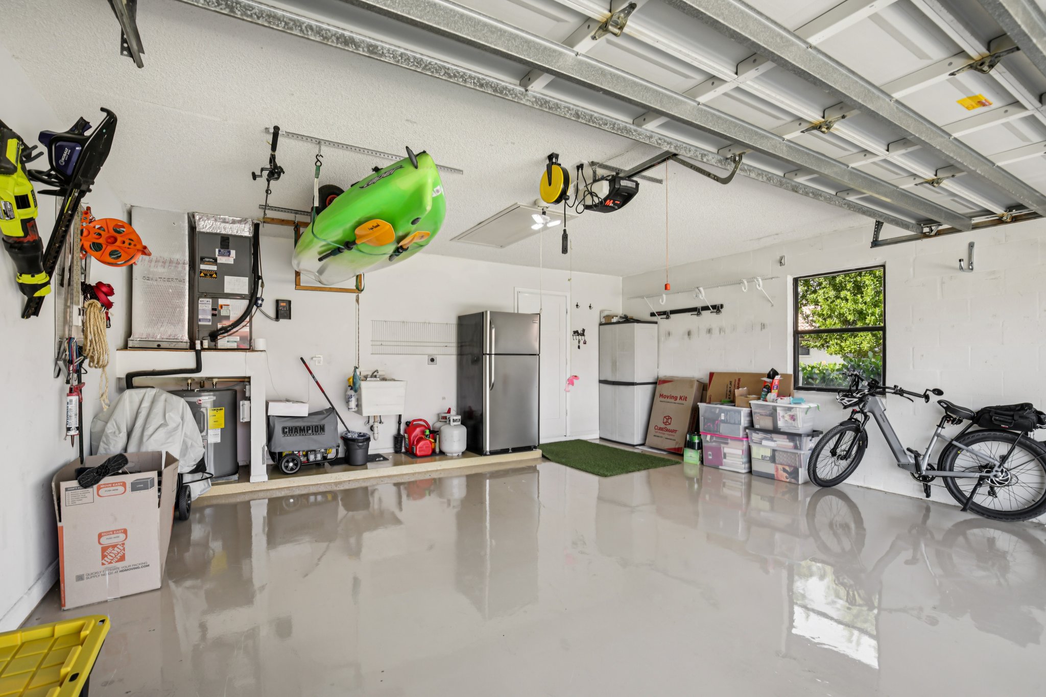 Laurel Hollow Dr-S2511-028.jpg