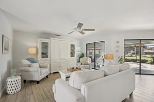 Laurel Hollow Dr-S2511-006.jpg